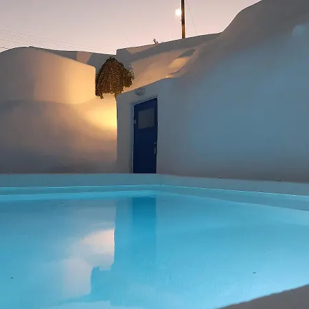 Blue Vice * Imerovigli (Santorini)