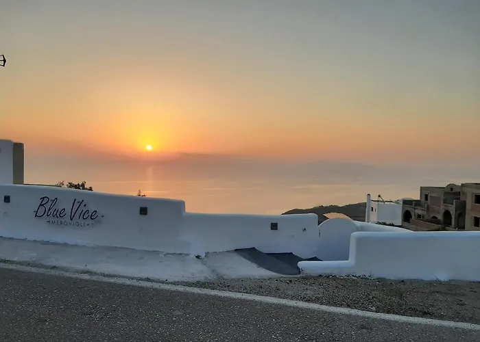 Blue Vice Imerovigli (Santorini)