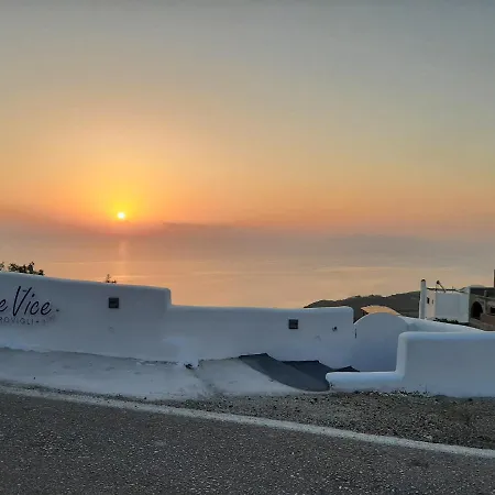 Blue Vice Imerovigli (Santorini)